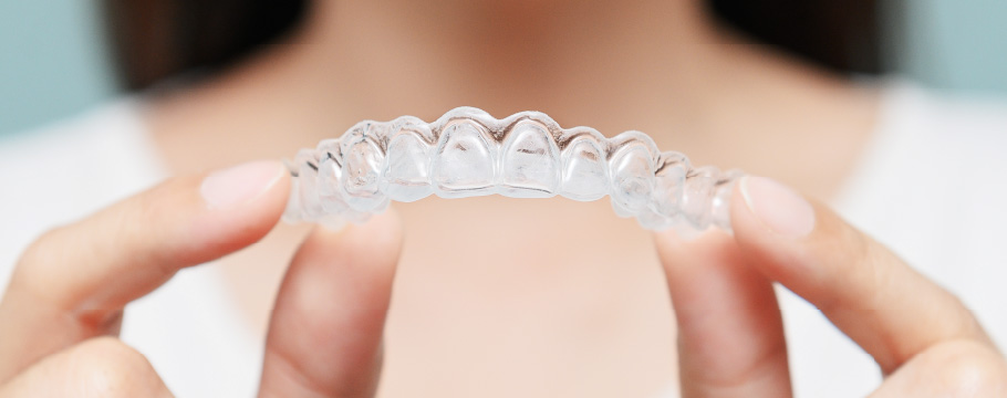 マウスピースが透明だから目立ちにくい